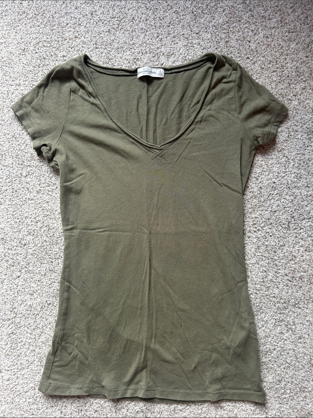 Abercrombie & Fitch Olive V-Neck Short Sleeve Tee